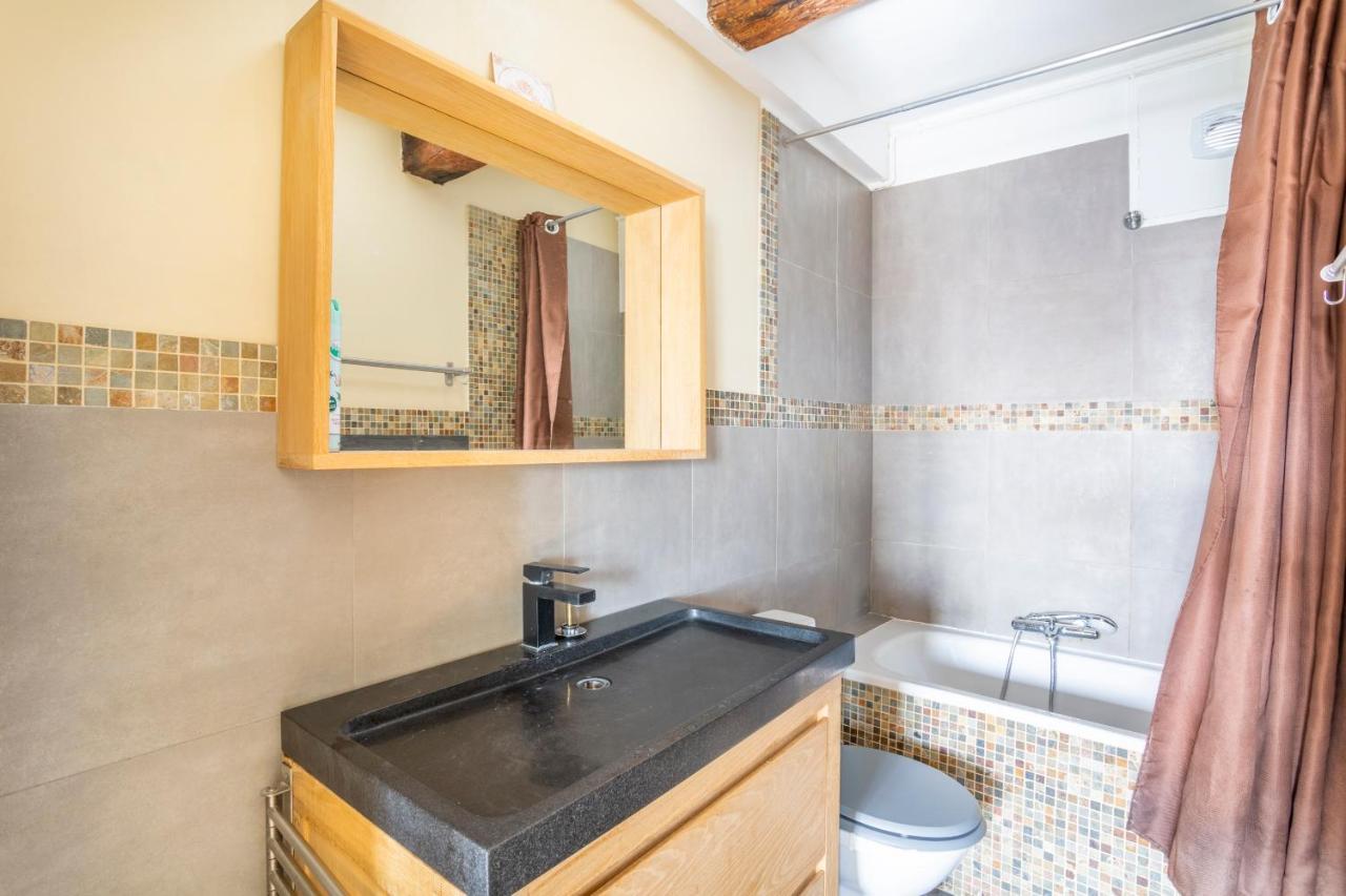 Hostel Ambassade Bretonne Vieux-Port Marseille Eksteriør billede