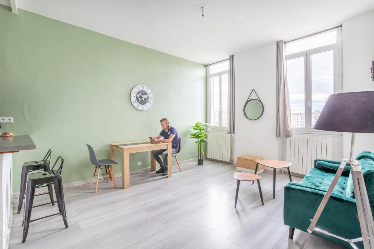 Hostel Ambassade Bretonne Vieux-Port Marseille Eksteriør billede
